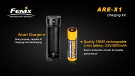 USB-oplader Fenix ARE-X1 + 18650 (2600 mAh)