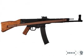 Replica Sturmgewehr 44 met draagriem, Duitsland 1943 2