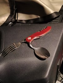 Beoordelingen: Opvouwbaar bestek Wildee Camper rood - 1