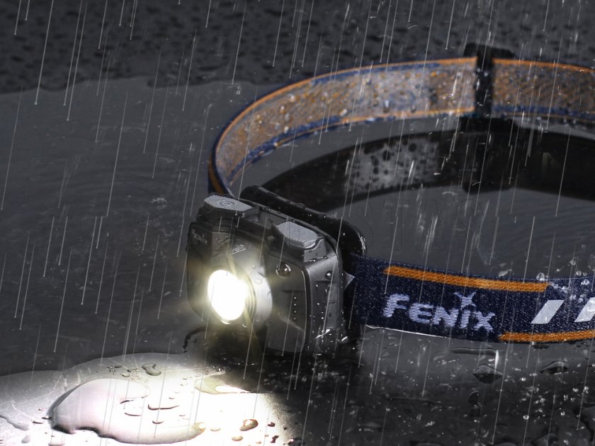 Fenix HL32R grijze hoofdlamp met diode