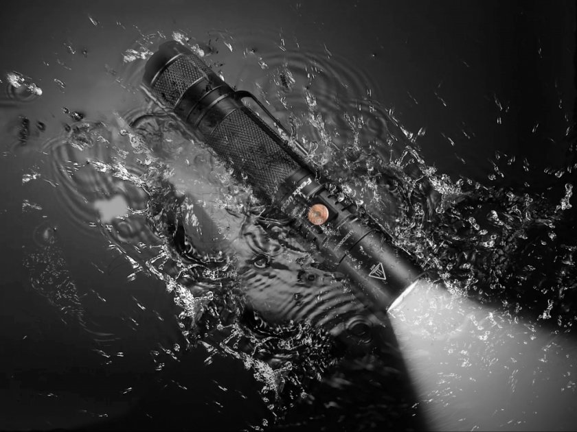 LED-zaklamp Fenix UC35 V2.0