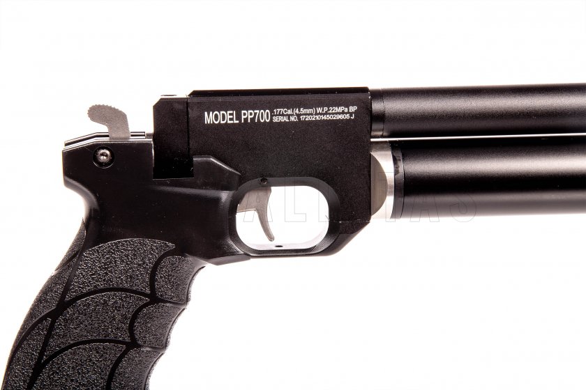 Luchtpistool SPA Artemis PP700W 5,5mm