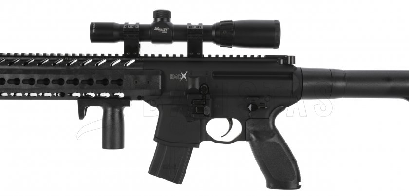 Luchtbuks Sig Sauer MCX 4,5mm met richtkijker