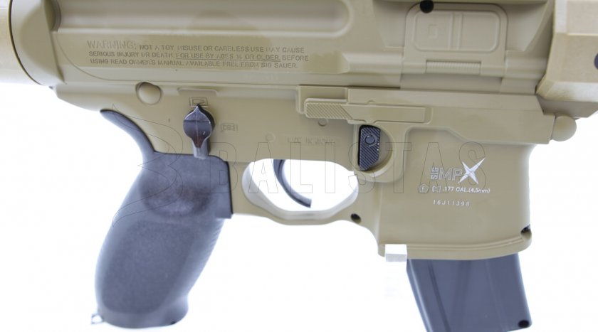 Luchtbuks Sig Sauer MPX 4,5mm FDE Sand met collimator