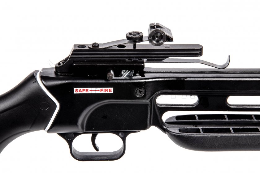 Recurve kruisboog Mankung Eagle 150lbs zwart