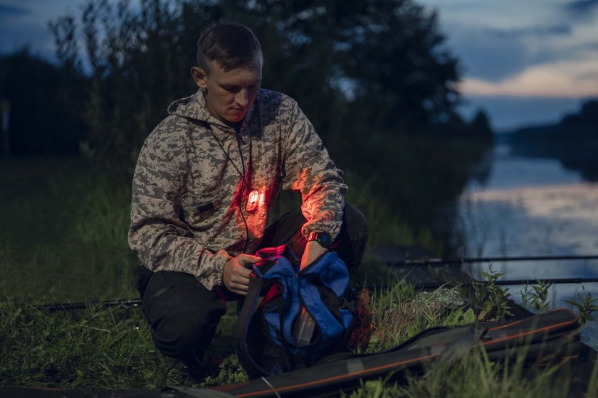 Multifunctionele zaklamp Armytek Crystal Pro - rood