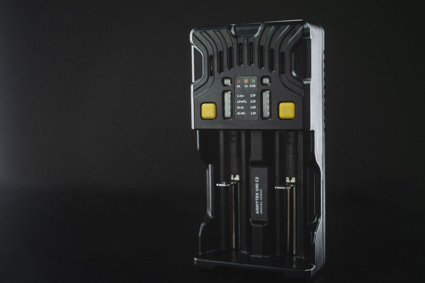 Lader Armytek UNI C2 plug type C