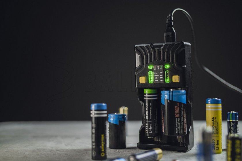 Lader Armytek UNI C2 plug type C