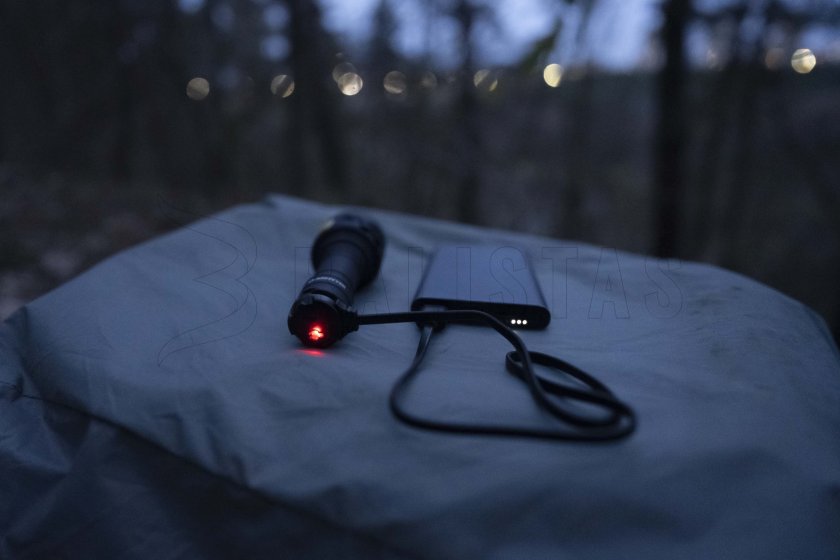 Multifunctionele zaklamp Armytek Bear WRG