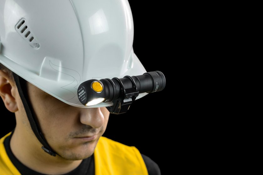 Helmhouder voor lampen Armytek AHM-04