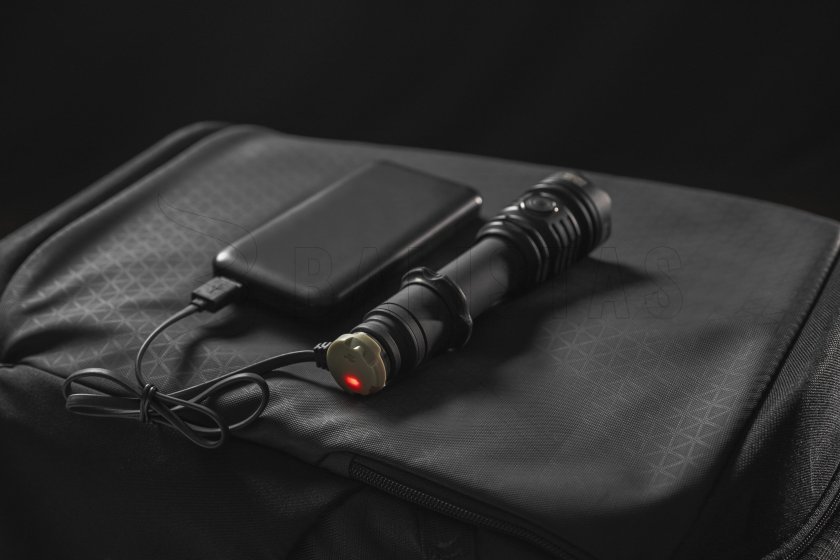 Zaklamp Armytek Viking PRO MAX koud licht