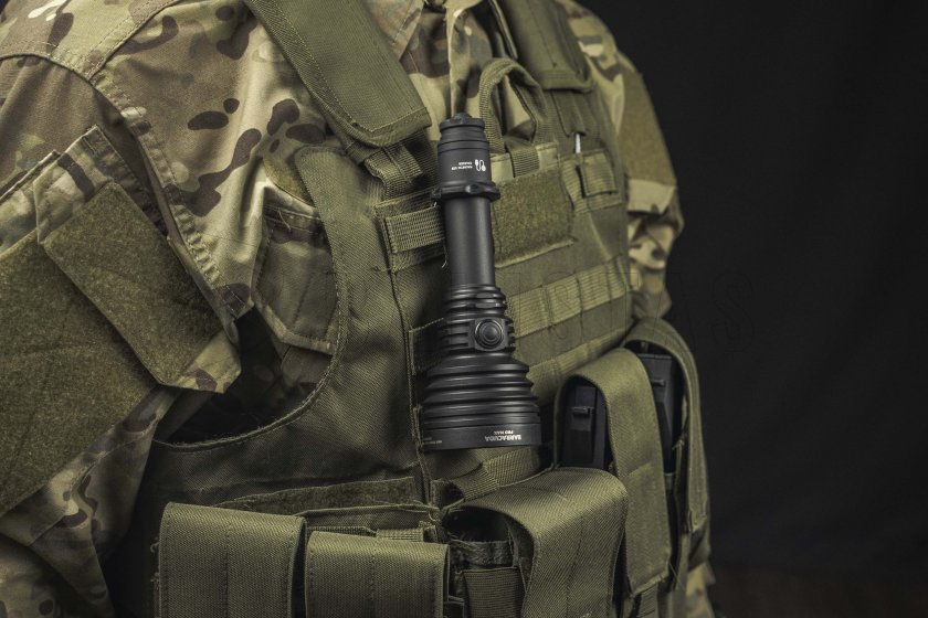 Zaklamp Armytek Barracuda Pro Max koud licht