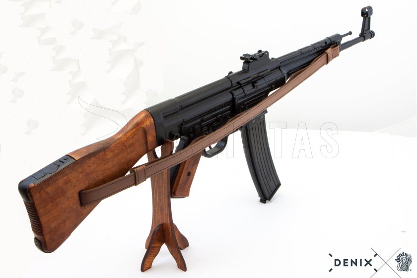 Replica Sturmgewehr 44 met draagriem, Duitsland 1943 5