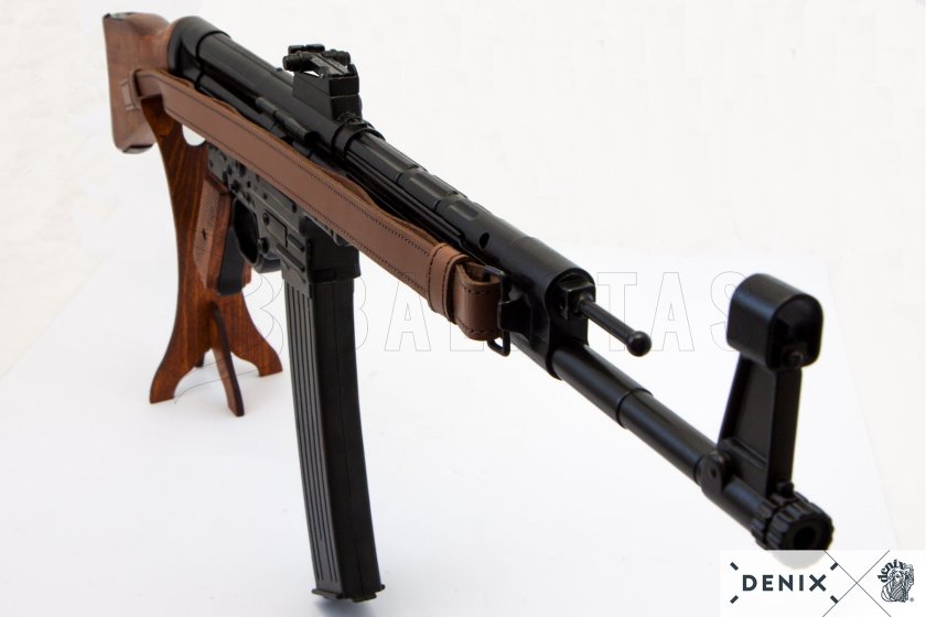 Replica Sturmgewehr 44 met draagriem, Duitsland 1943 6