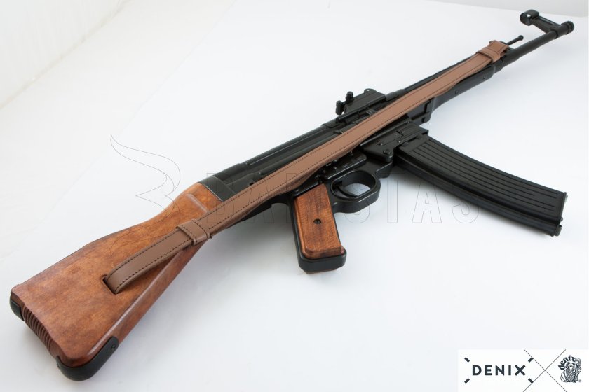 Replica Sturmgewehr 44 met draagriem, Duitsland 1943 13