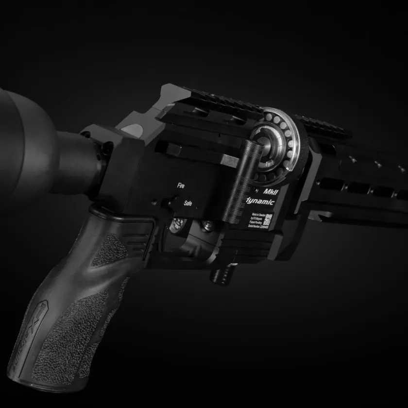 Luchtbuks FX Dynamic MkII 600 6,35mm 14