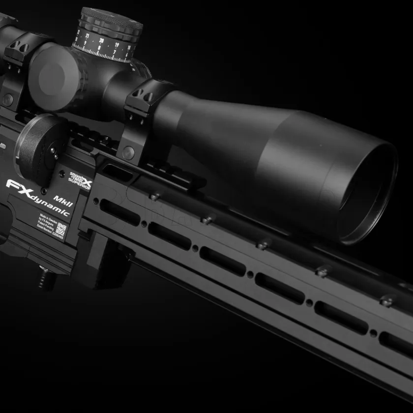 Luchtbuks FX Dynamic MkII 600 6,35mm 10